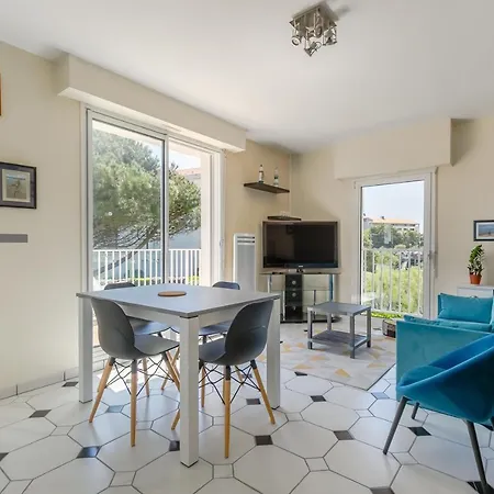 L'hollywood Zen 圣让-德蒙